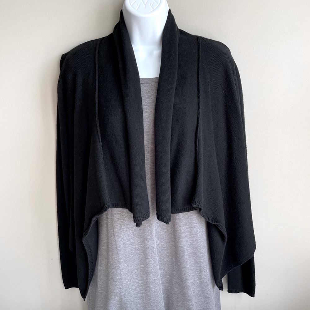 ‼️SALE‼️$25 Like/Bundle/Offer NWOT Handkerchief Cardigan Poncho Bolero Shrug